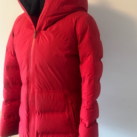 Lululemon Short Winter Down-Filled Coat – Vibrant Red - Picture 3 of 8
